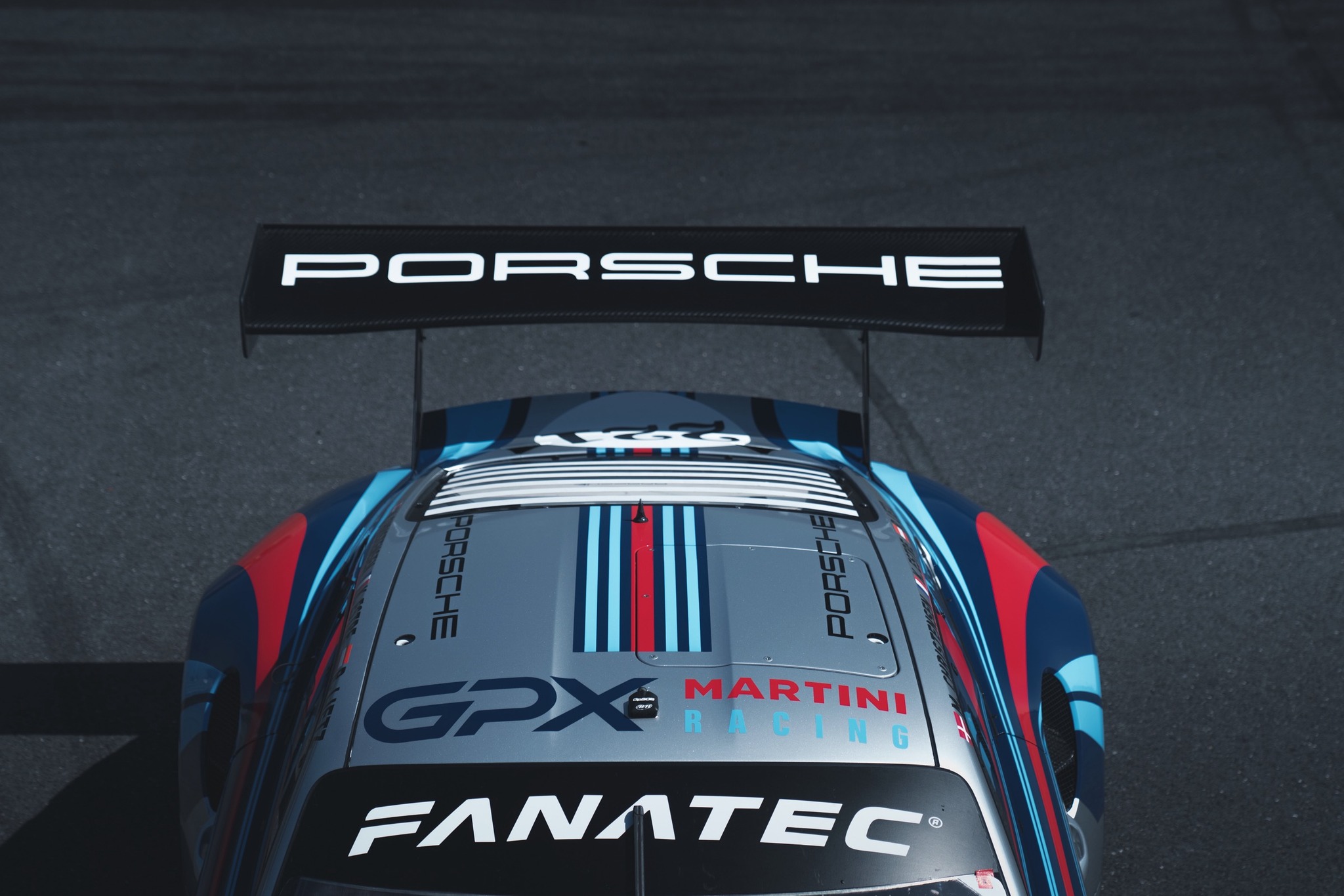 Martini Racing : la 911 GT3 R GPX EXTREME hommage au Mans 1971